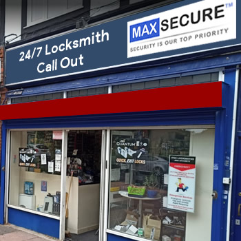 Locksmith store in Highbury